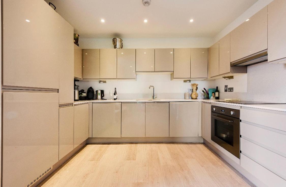 Lovely 2 Bed Apartment 15Mins From Bond St Londra Esterno foto