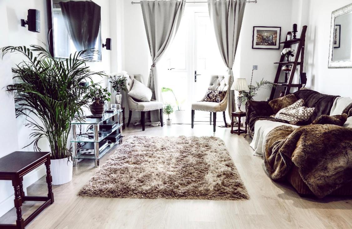 Lovely 2 Bed Apartment 15Mins From Bond St Londra Esterno foto