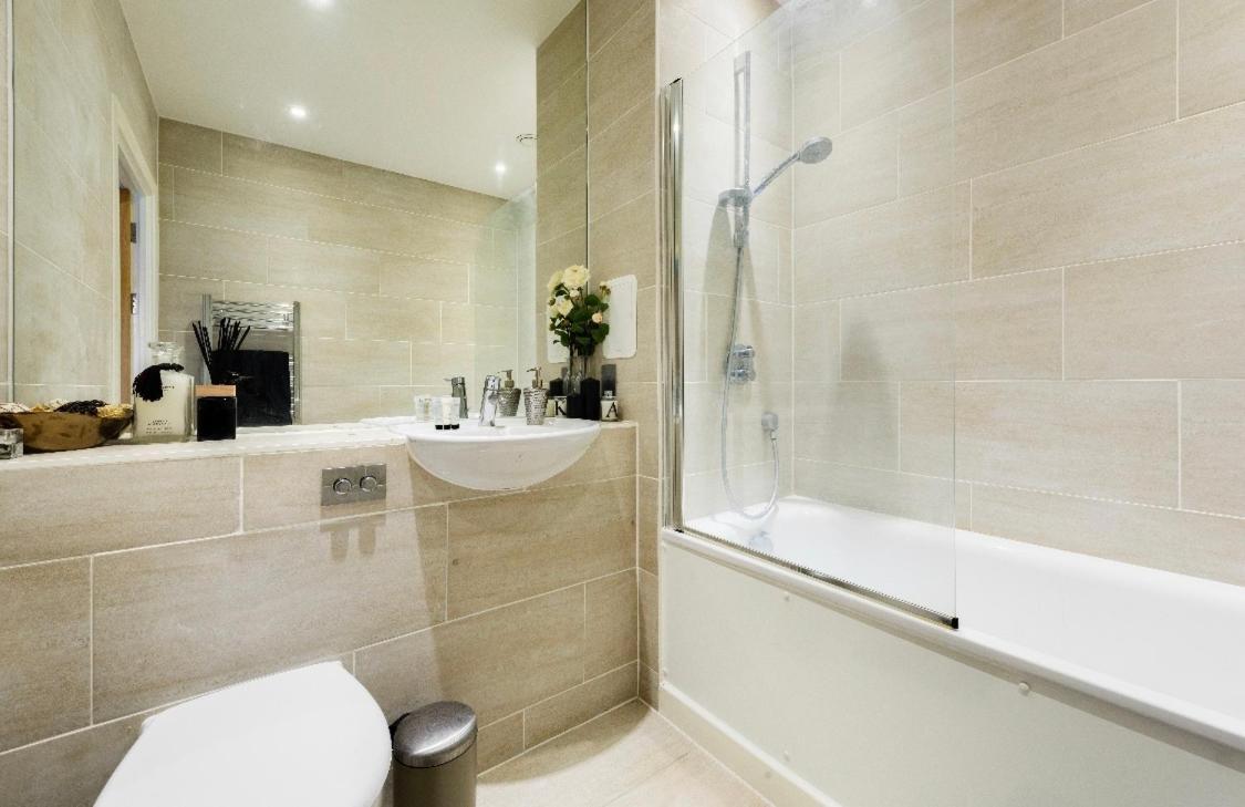 Lovely 2 Bed Apartment 15Mins From Bond St Londra Esterno foto