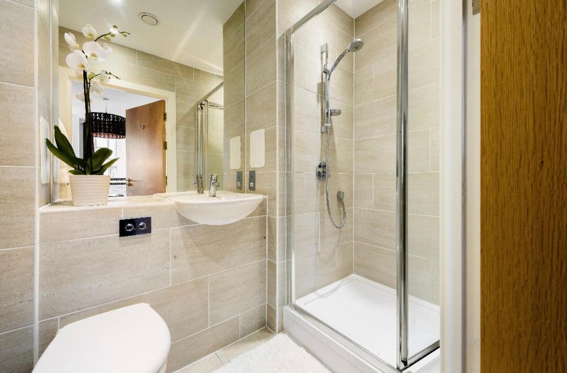 Lovely 2 Bed Apartment 15Mins From Bond St Londra Esterno foto